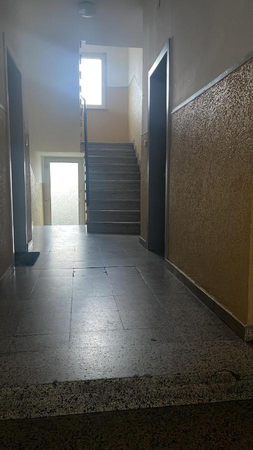 1 Zimmerwohnung Mit Kueche, Balkon Und Badezimmer In Duesseldorf Apartmen ภายนอก รูปภาพ